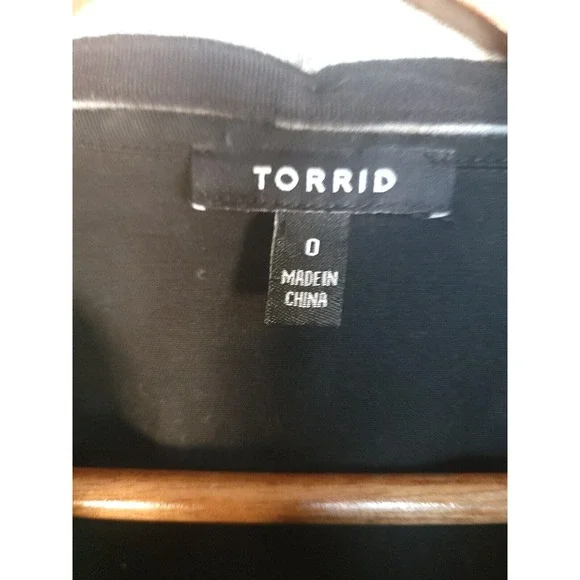 Torrid Plus Size 0 Black Denim Jacket Grey French Terry Sleeves Hoodie - Picture 3 of 5